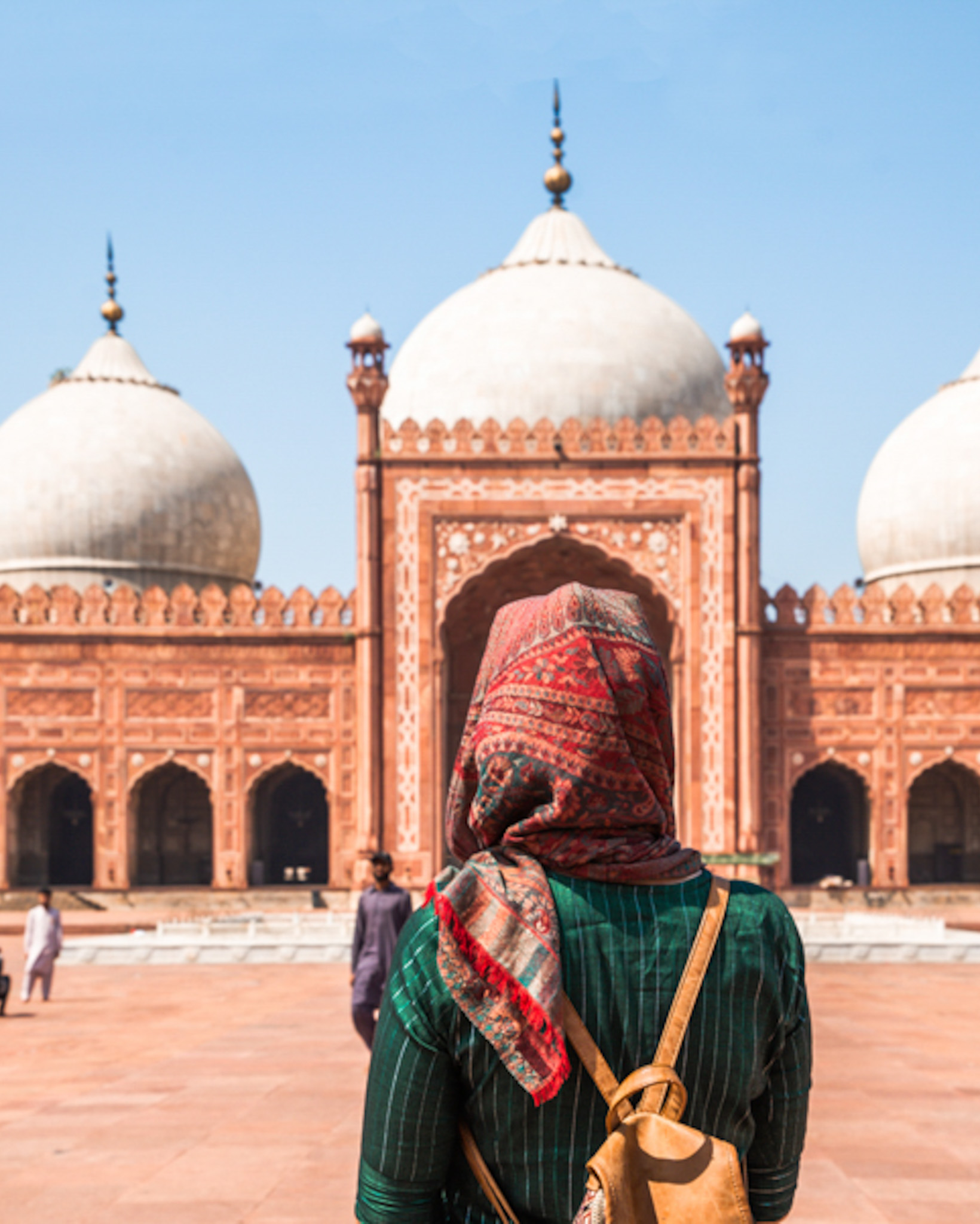 Discover daily Skincare Routine in Lahore – Dermatologist guide for All Seasons